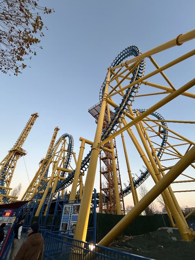 Parque Warner Bros description