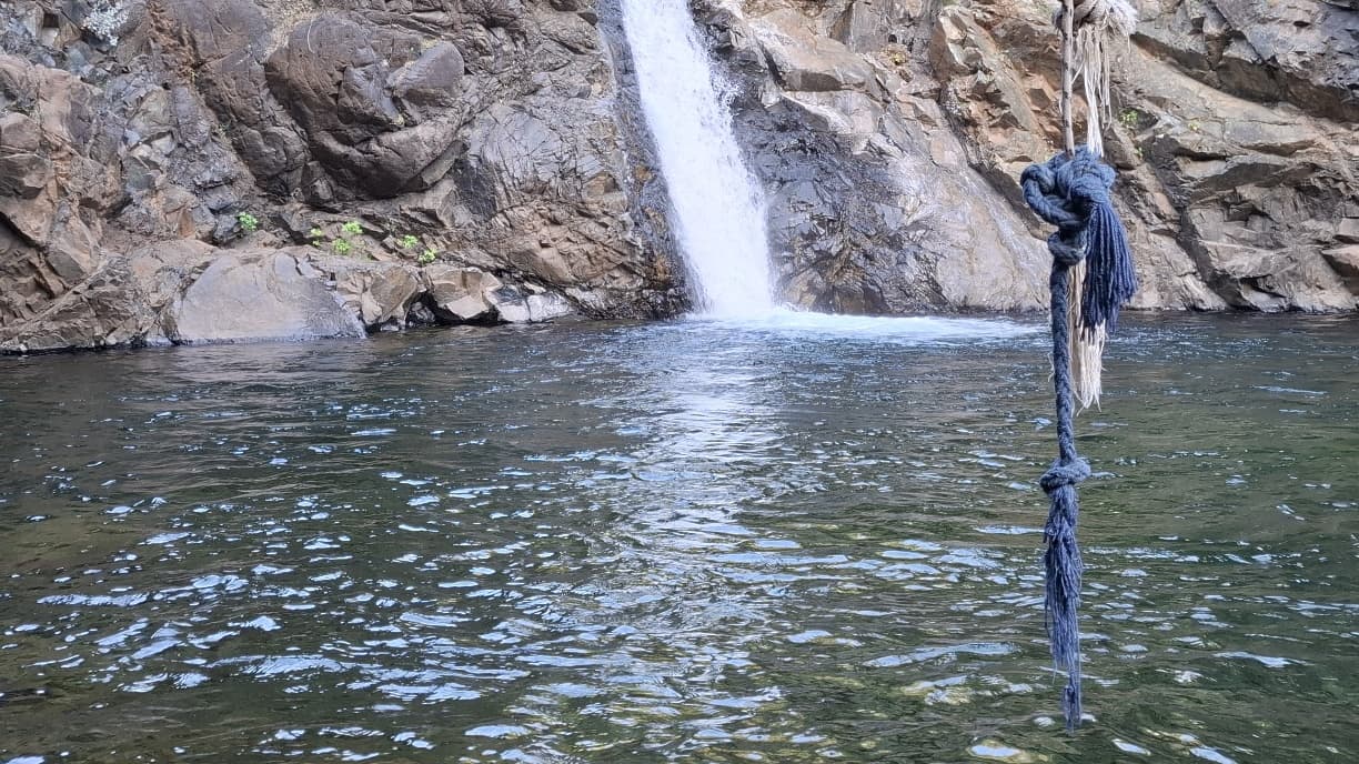 Toparlar Waterfall: Cliff Jump & Hike